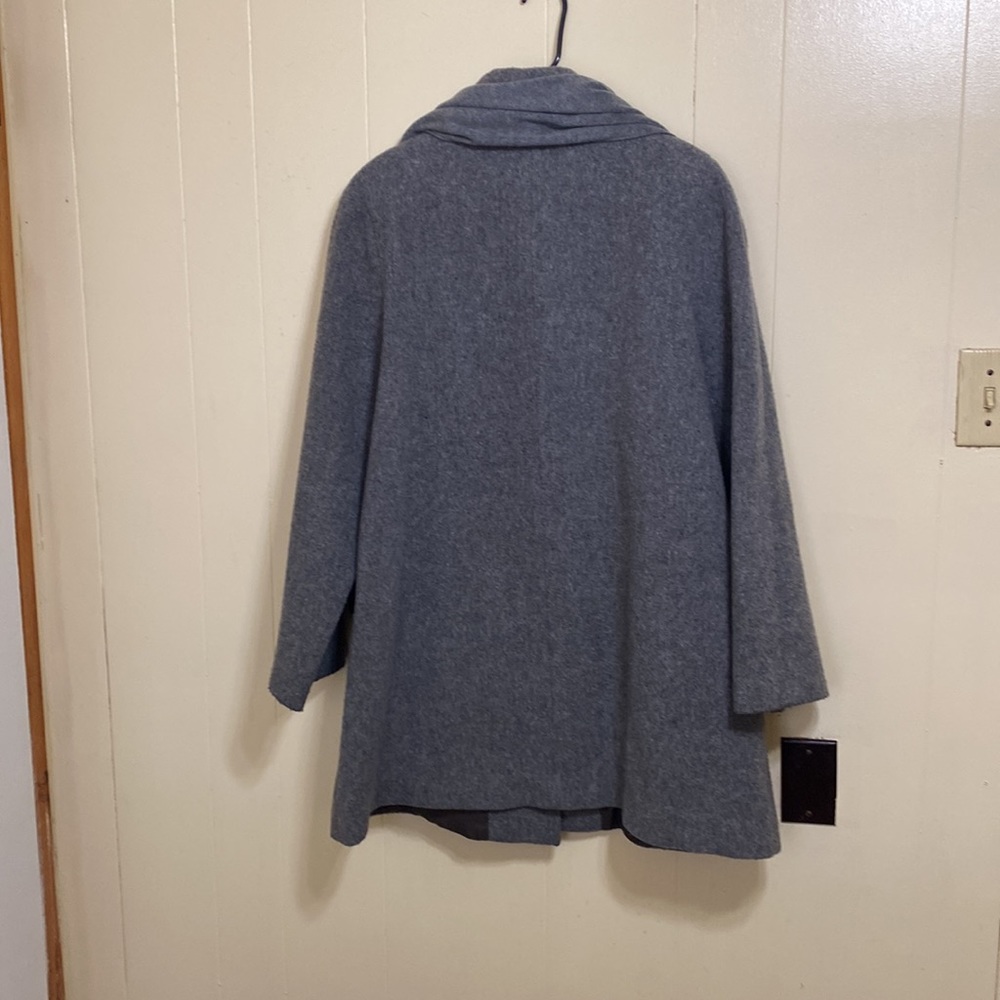 Herman Kay coat - Picture 2 of 5